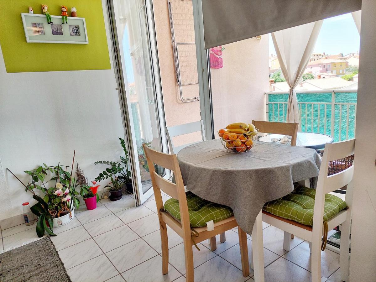 Appartement Dubravka à Pula Extérieur photo